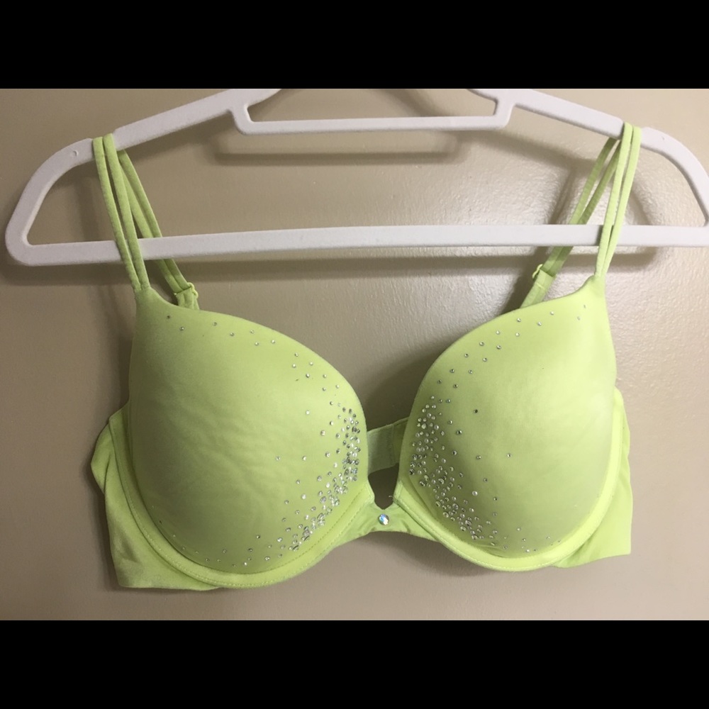 Victoria Secret bedazzled bra 36D